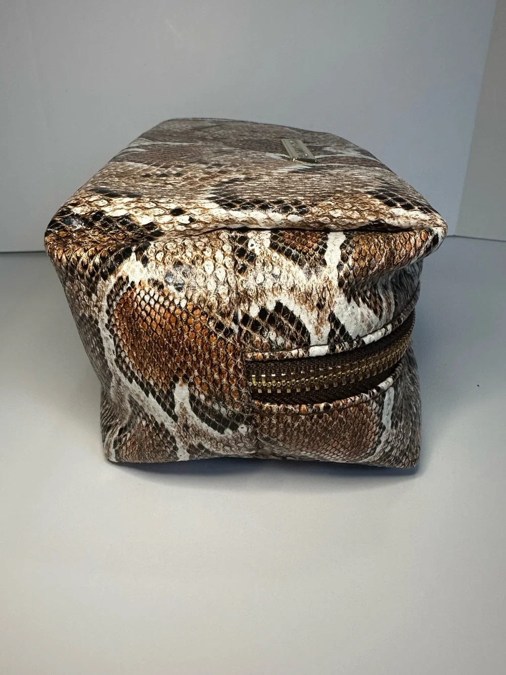 Vince Camuto New Snakeskin Print Cosmetic Makeup Travel Bag